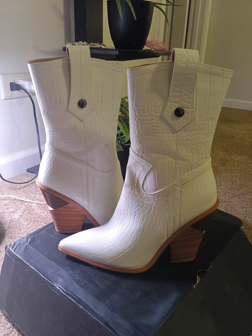 Fashion Nova Cream Croc-Embossed Western Ankle Boots